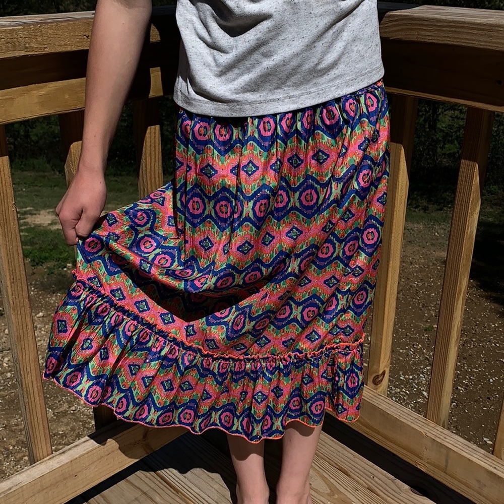 Girls SQZ boho classic ruffle bottom skirt size 14